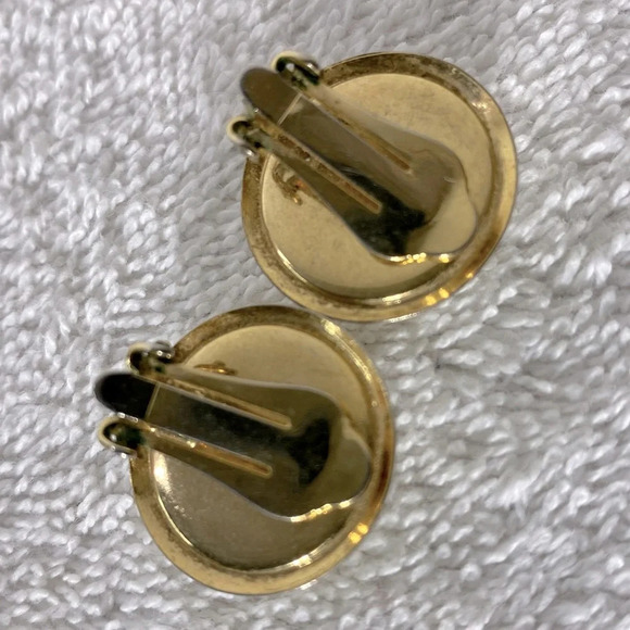 Vintage Cream Circles W Gold Tone Border Clip On Earrings - Picture 2 of 6